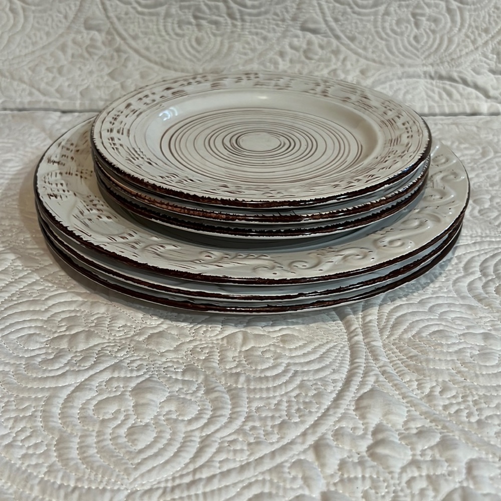 Mikasa Gourmet Basics plates, set of 6